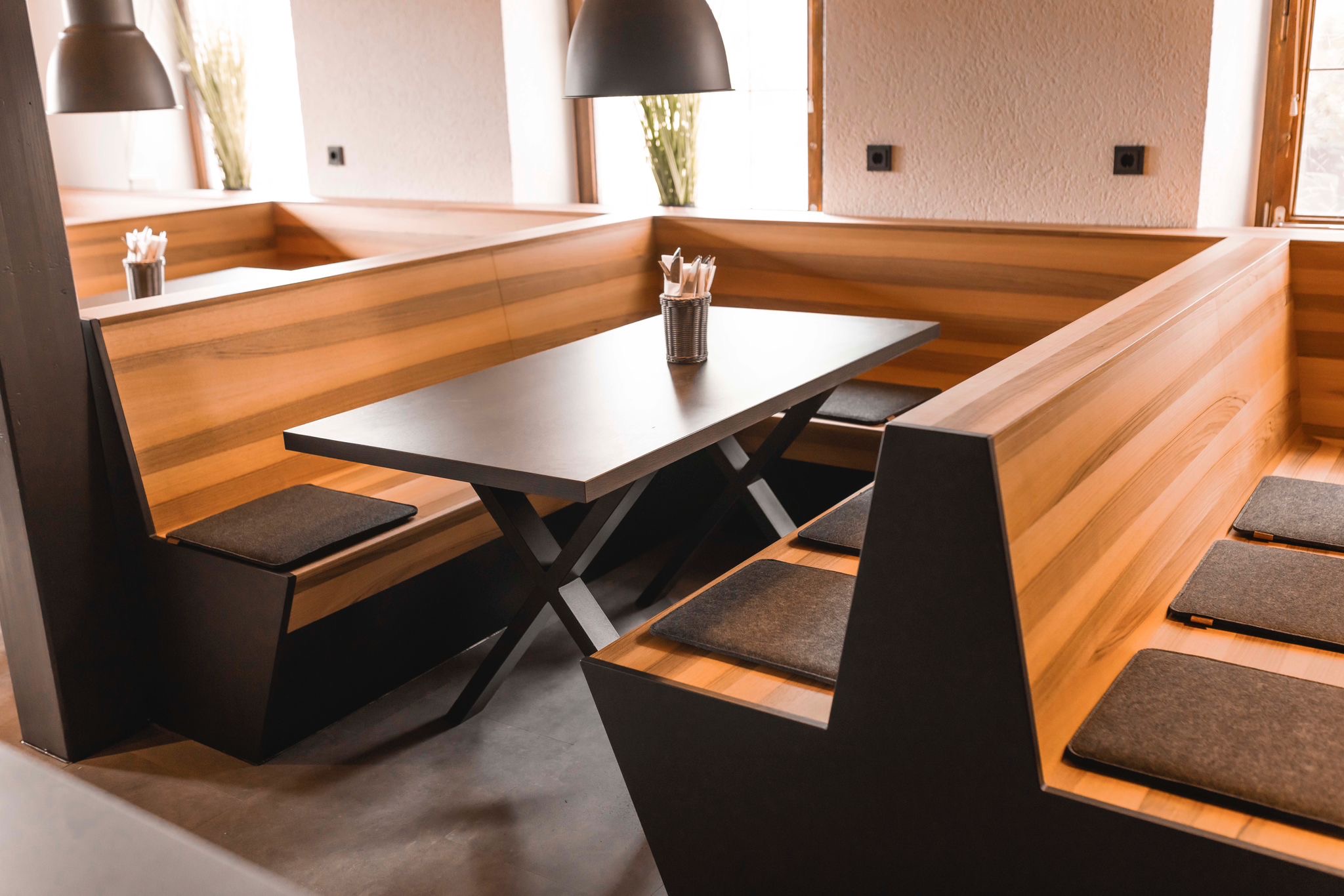 Maßgeschneiderte Tische